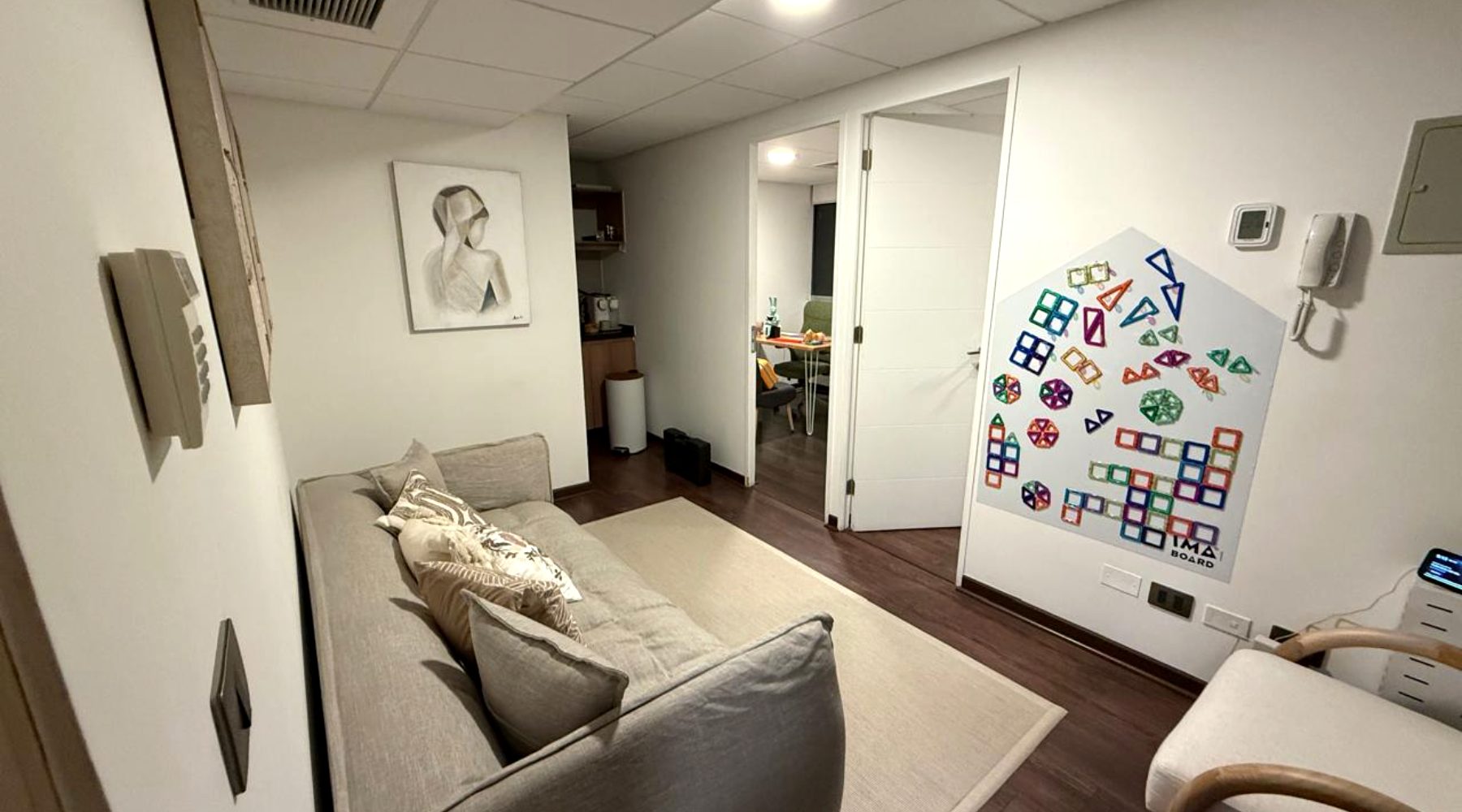 Sala de espera panorámica de ArrayanMed